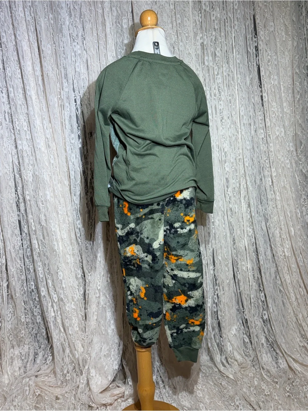 wonder nation Boys Green and Orange 'Up Howl Night' Wolf Pajama Set